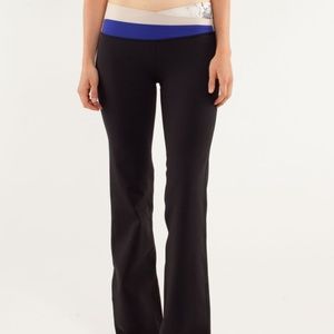 Lululemon Astro Yoga Pant Black Size 4